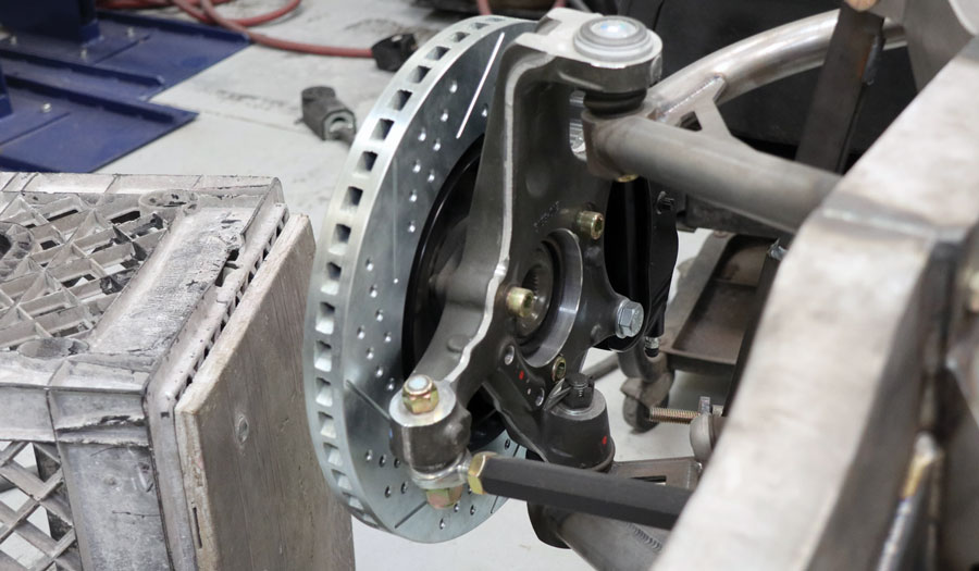 Here’s a shot that shows off the Corvette C6 spindle and hub carrier minus any brake caliper or bracket for better view.