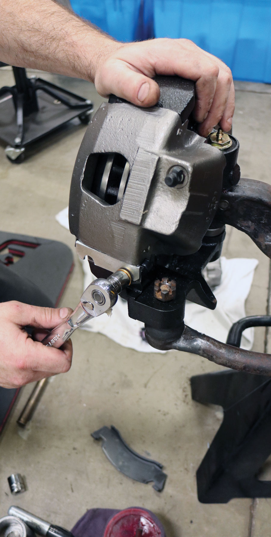 When tightening the flange-head bolt, keep in mind that it’s tapered below the flange