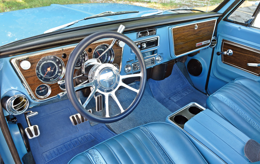 Interior of a 1972 Chevy Cheyenne Super