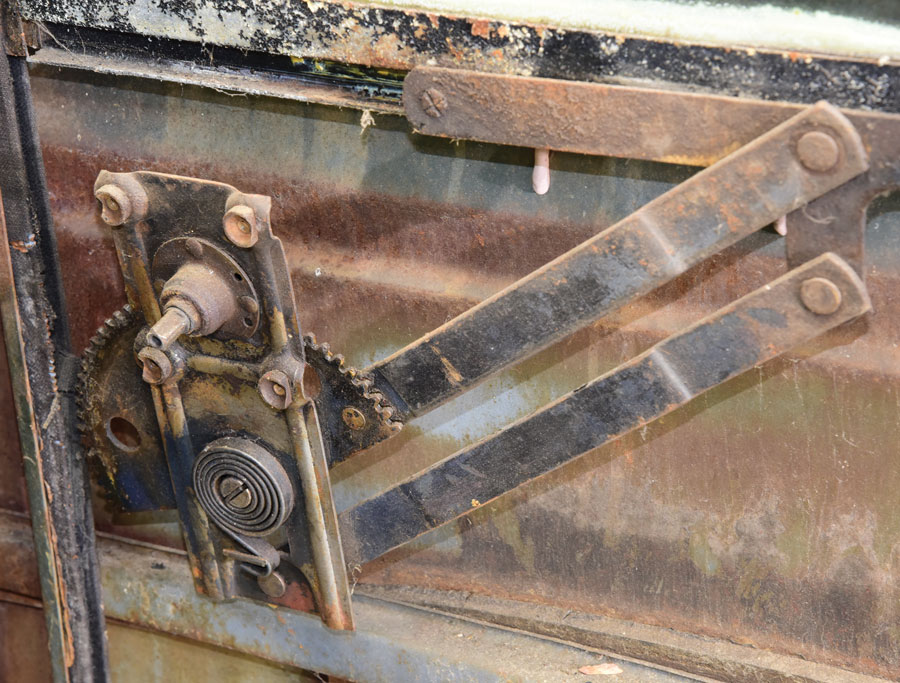 5: For being well-over 70 years old, the window regulator was still in decent condition