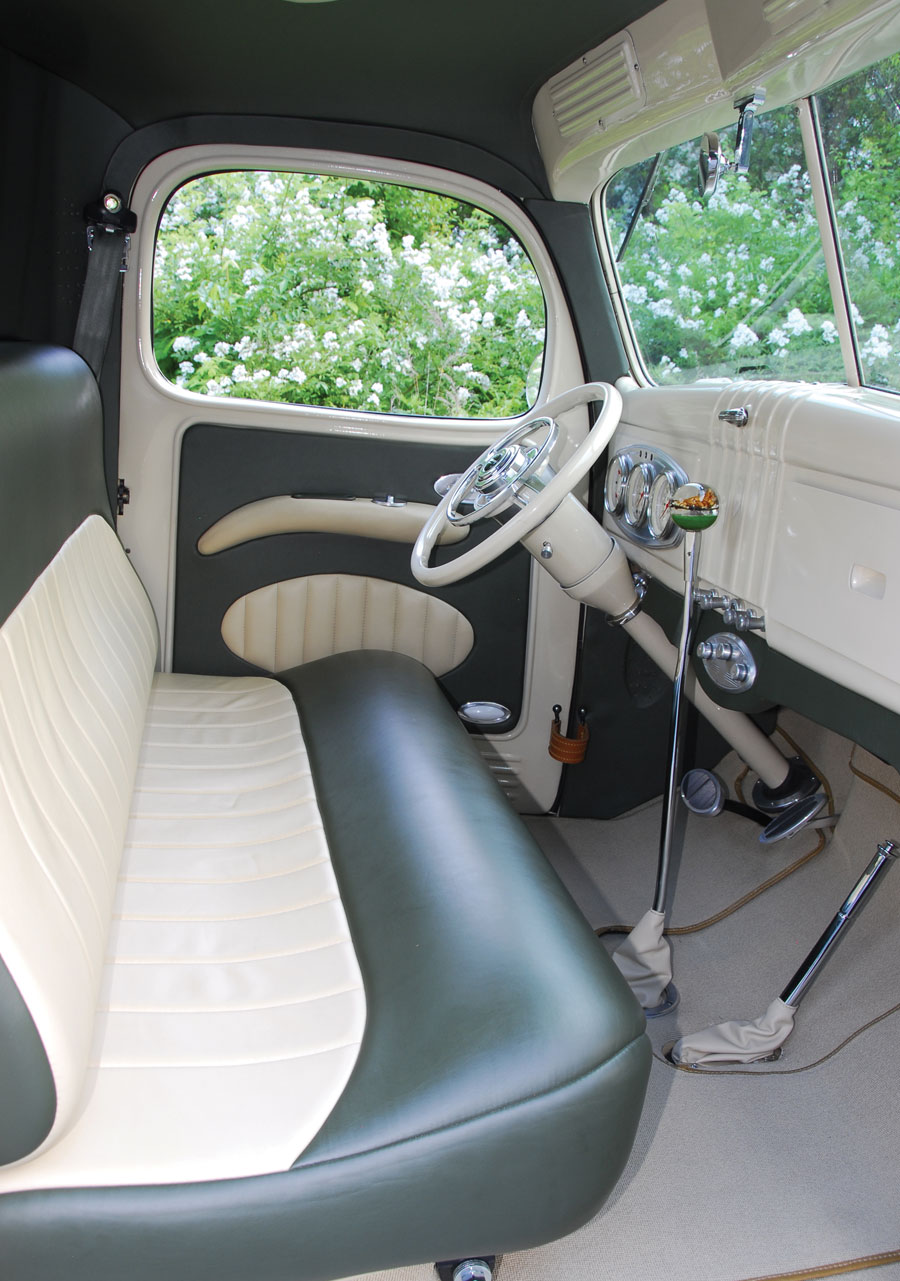 1941 Dodge seats interior view