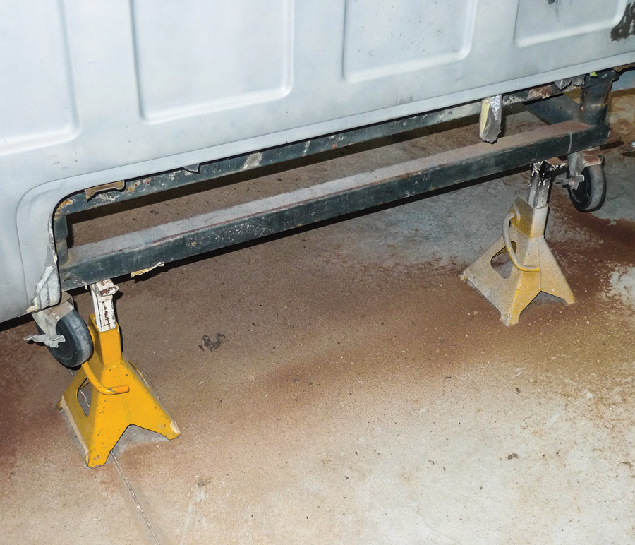 Pair of yellow jack stands