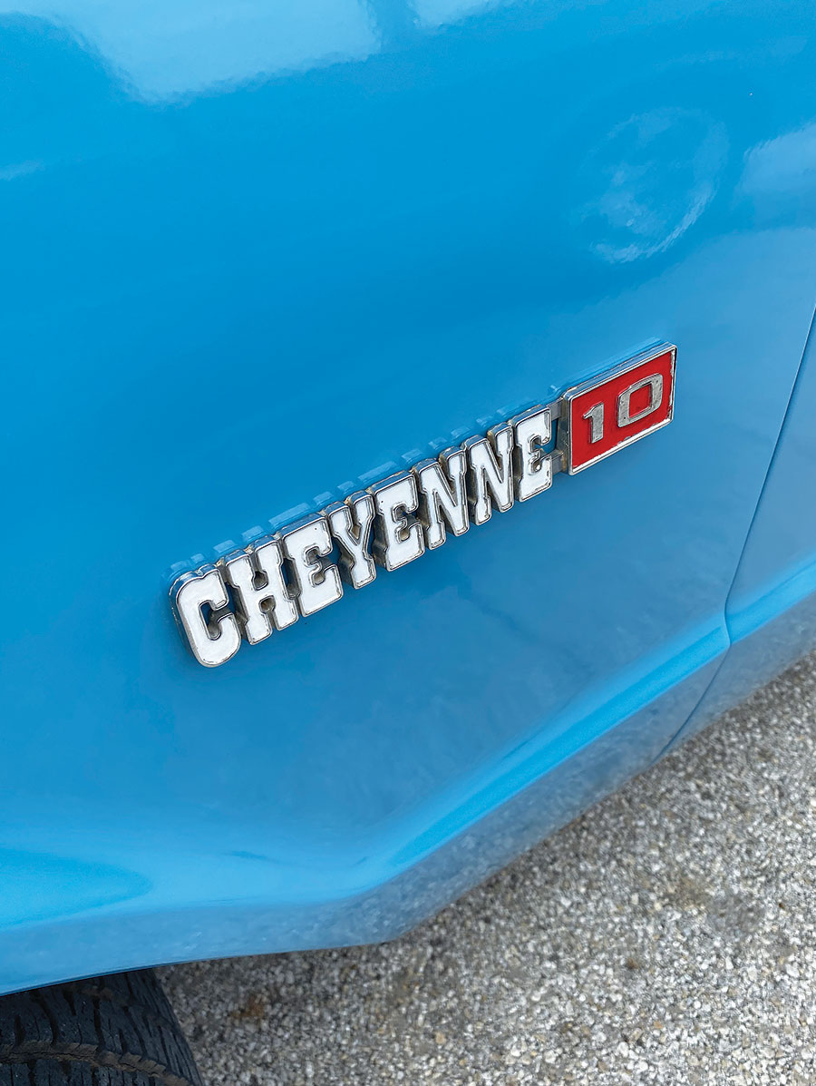 Blue Cheyenne 10 logo