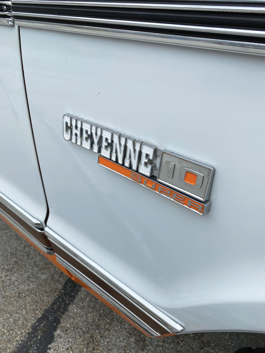 Cheyenne / 10 in white and orange typography