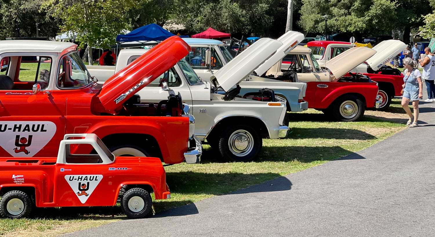 A variety of F-100s at the F-100 Western Nationals