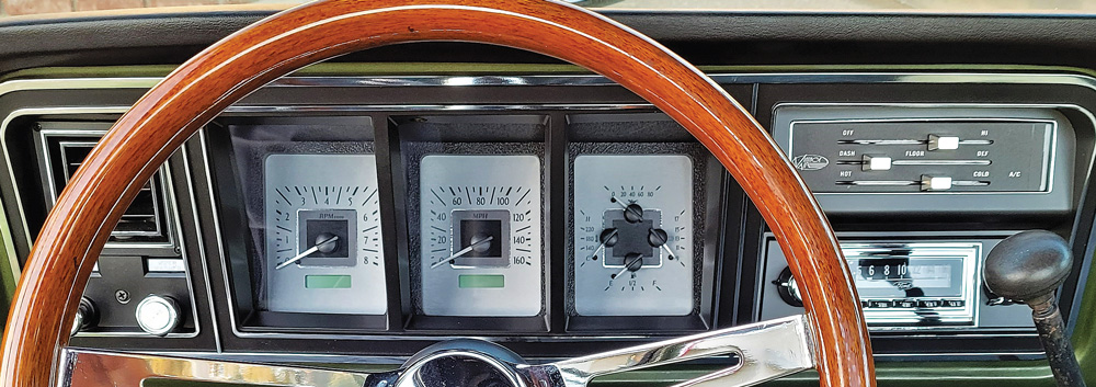 Dash elements put in place
