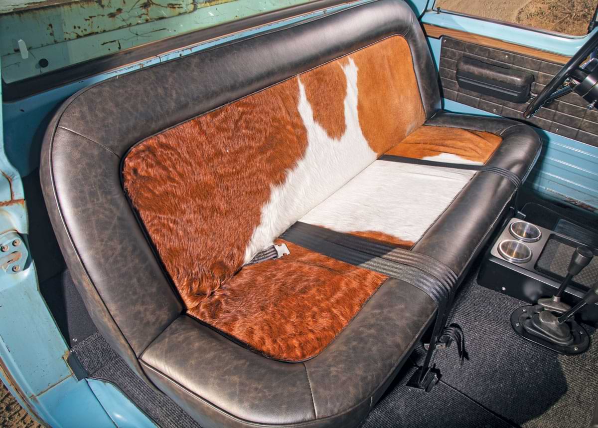 ’68 Dodge W100 Power Wagon seat