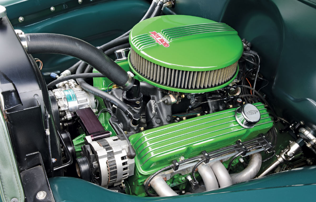 1949 Chevy Hauler's engine