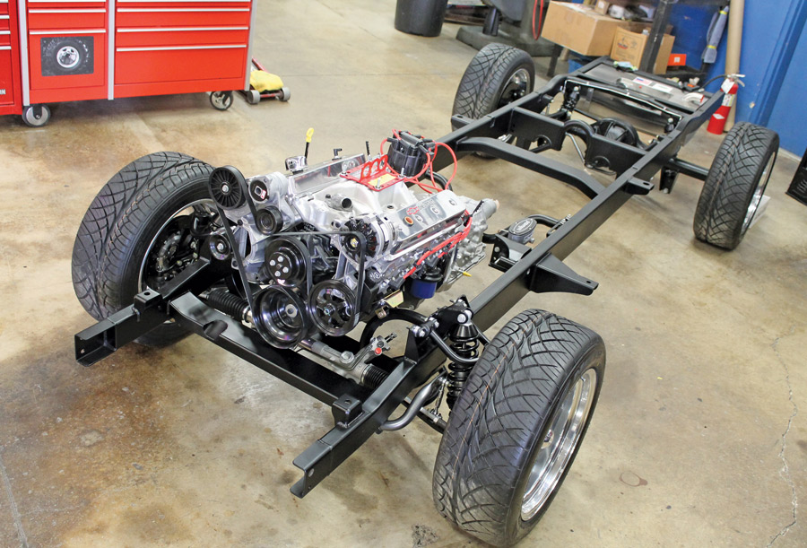 Chassis with engine placed on top