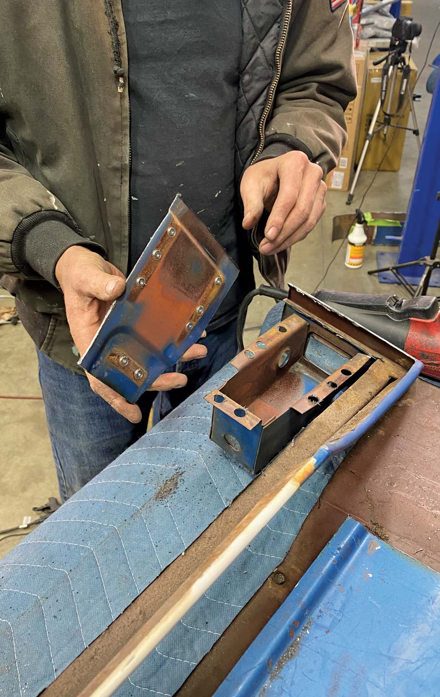 Remove the remaining inner panel from behind the stake pocket—you will spot-weld the pocket directly onto the raised section of the inner panel once you’ve removed your 14 inches, which we’re about to do.