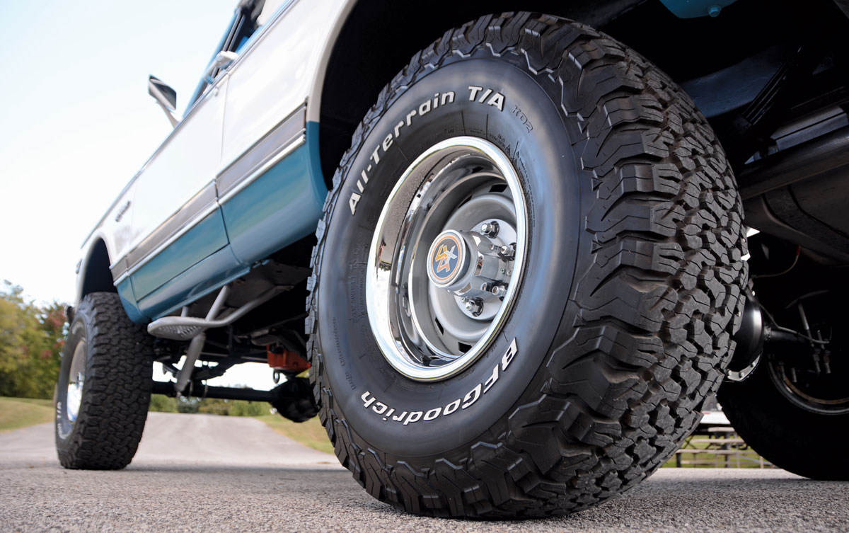 ’72 Blazer tires closeup