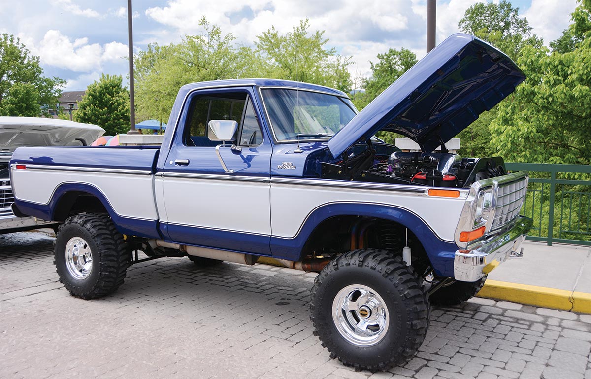 lifted blue and white 70s ford ranger