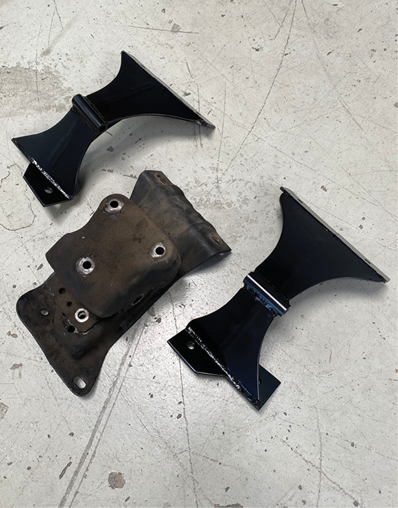 fabricated bolt-on small-block/big-block engine mount pedestals