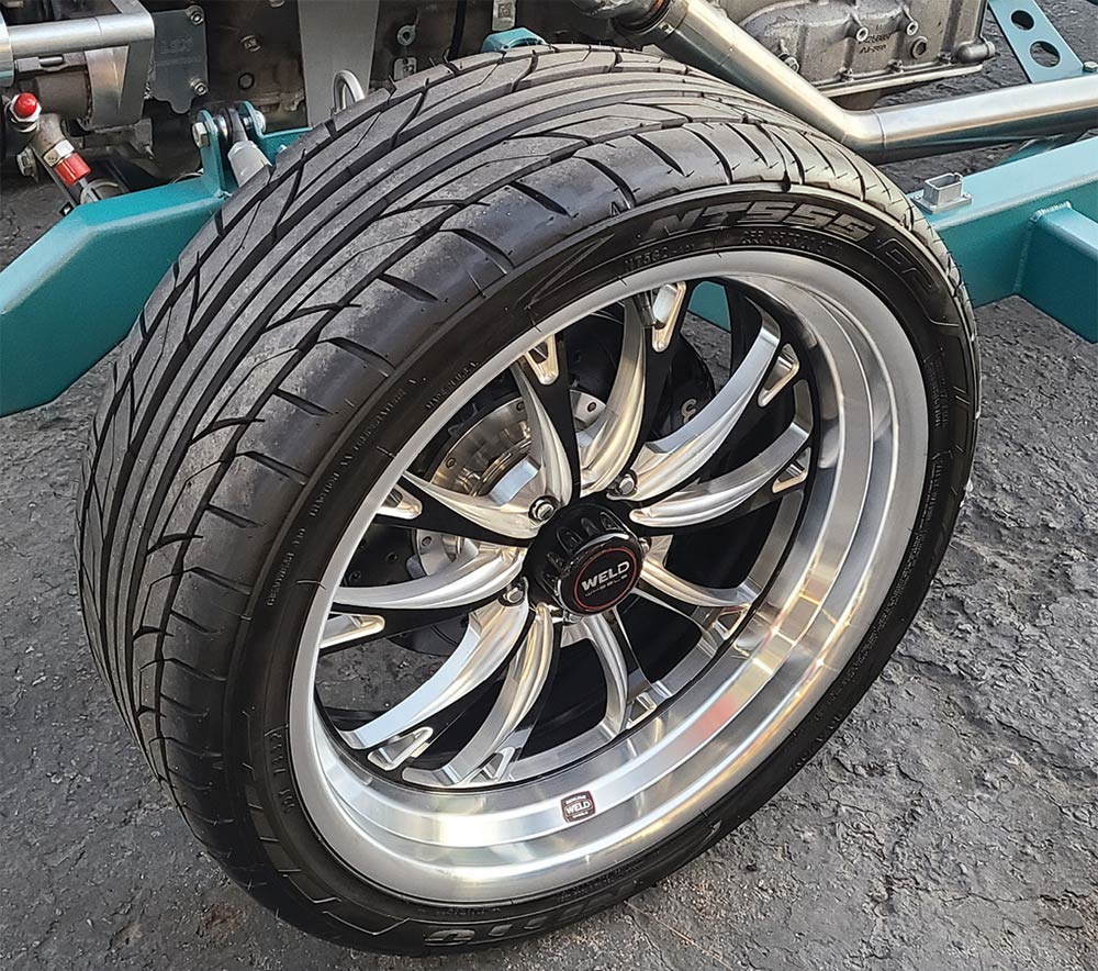 Weld Racing wheels in Nitto tires