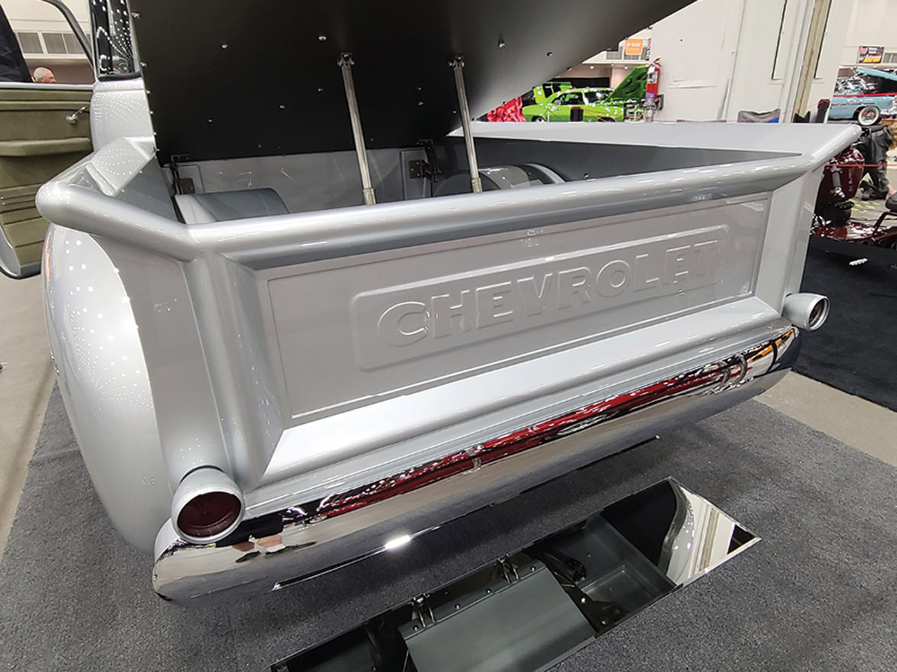 Rear end of '53 3100