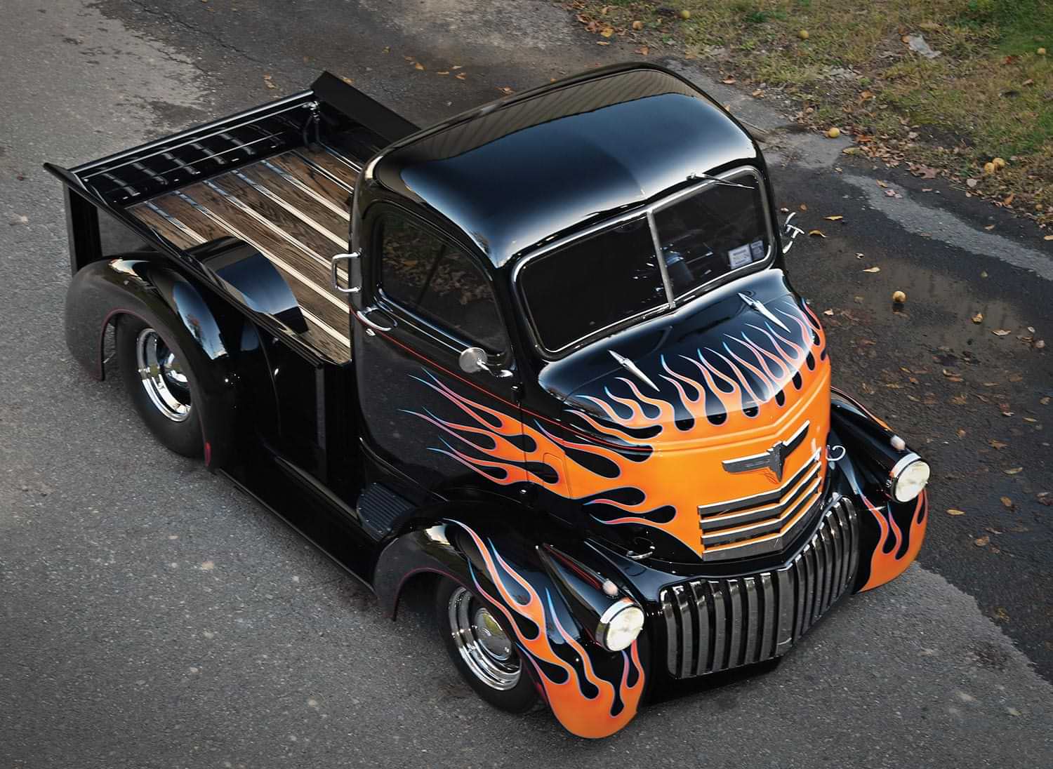 high angle 3/4th passenger side view of the '45 Chevy COE