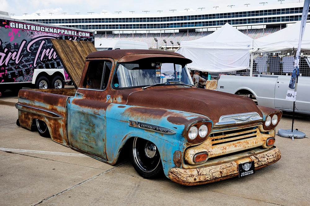 Lowered heavy patina'd Chevy Apache