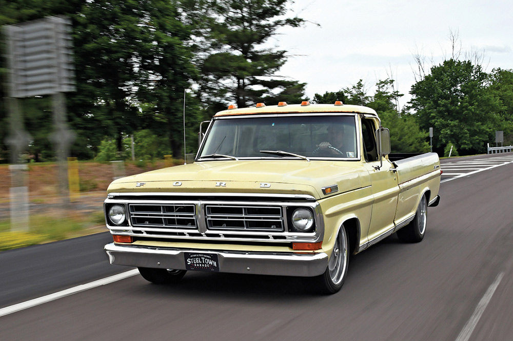 Pale yellow '72 Ford F-100