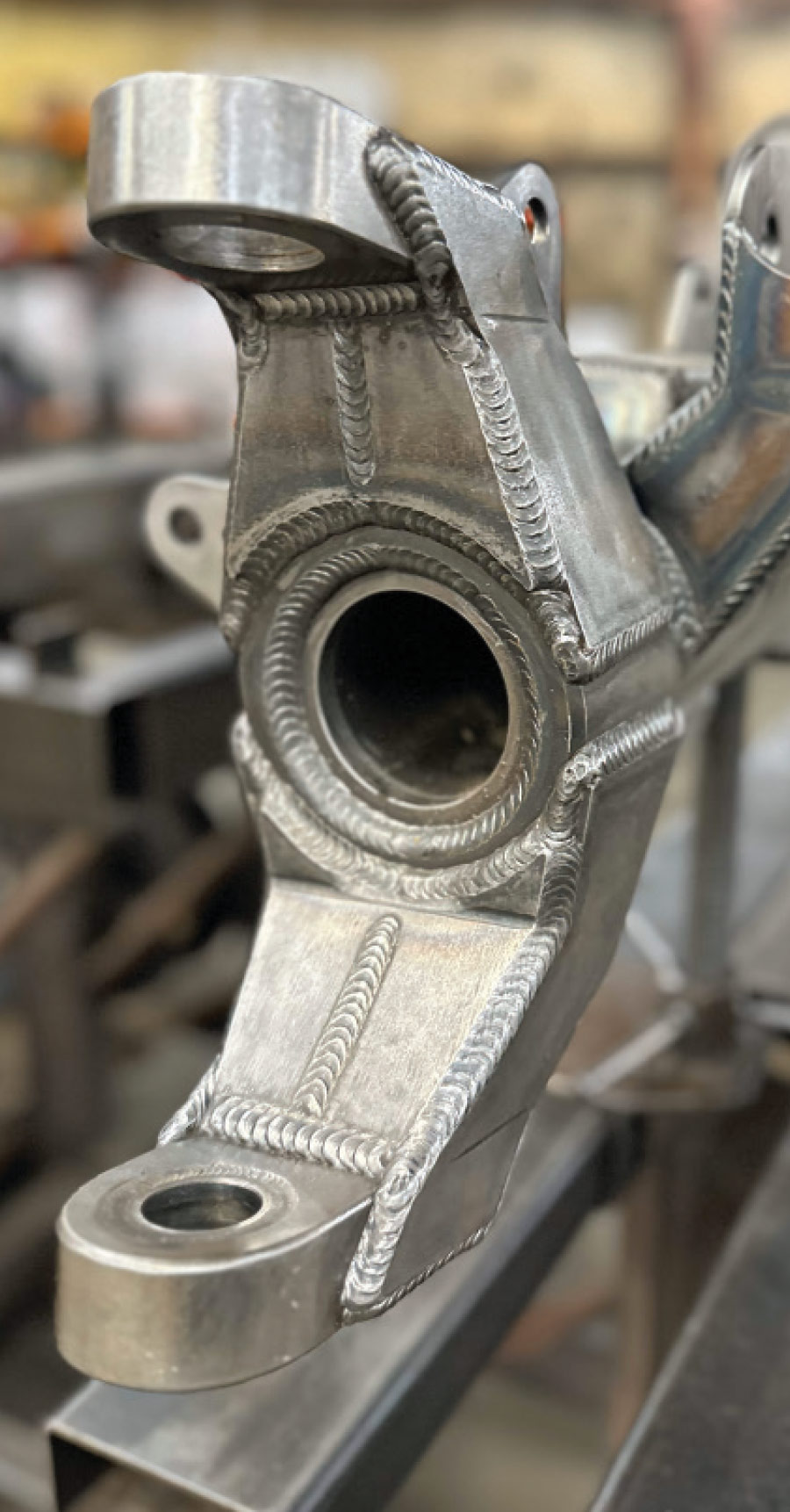 Custom-fabricated axle ends accept Dana 60 ball joints and U-joints.
