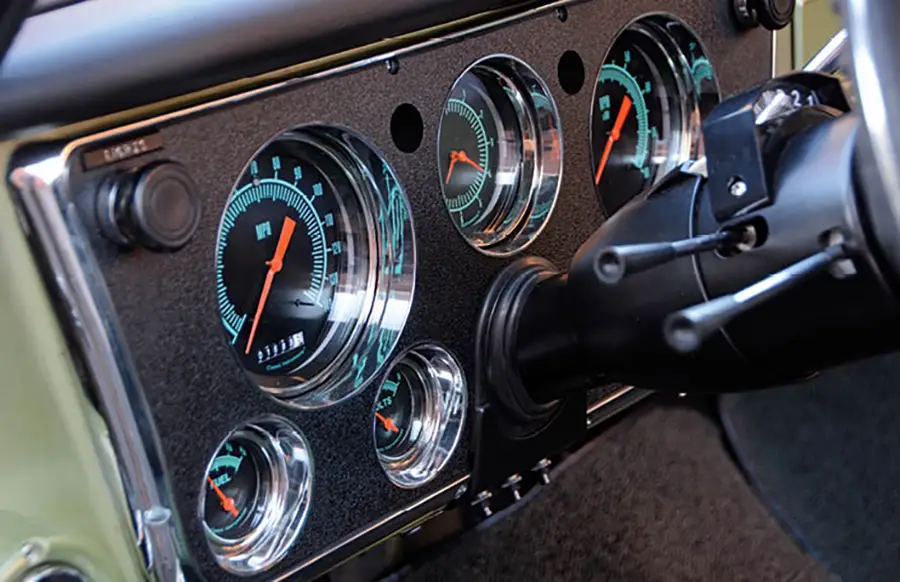dash view of green ’71 GMC Stepside