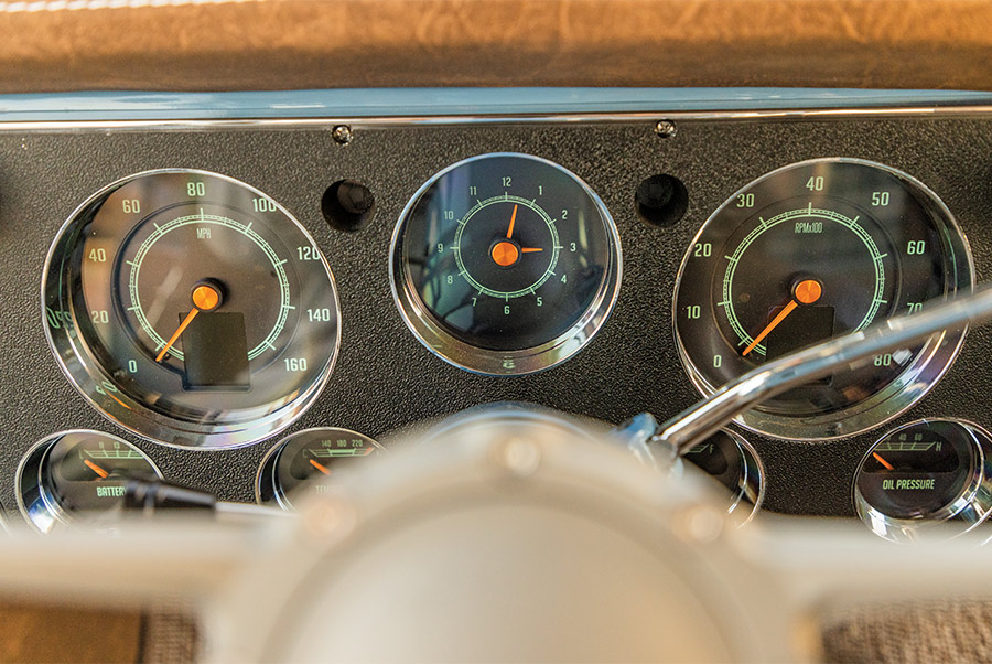 dashboard of '72 Chevy Blazer