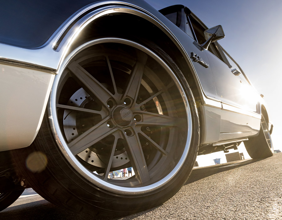 closeup of wheel on '72 Chevy Blazer