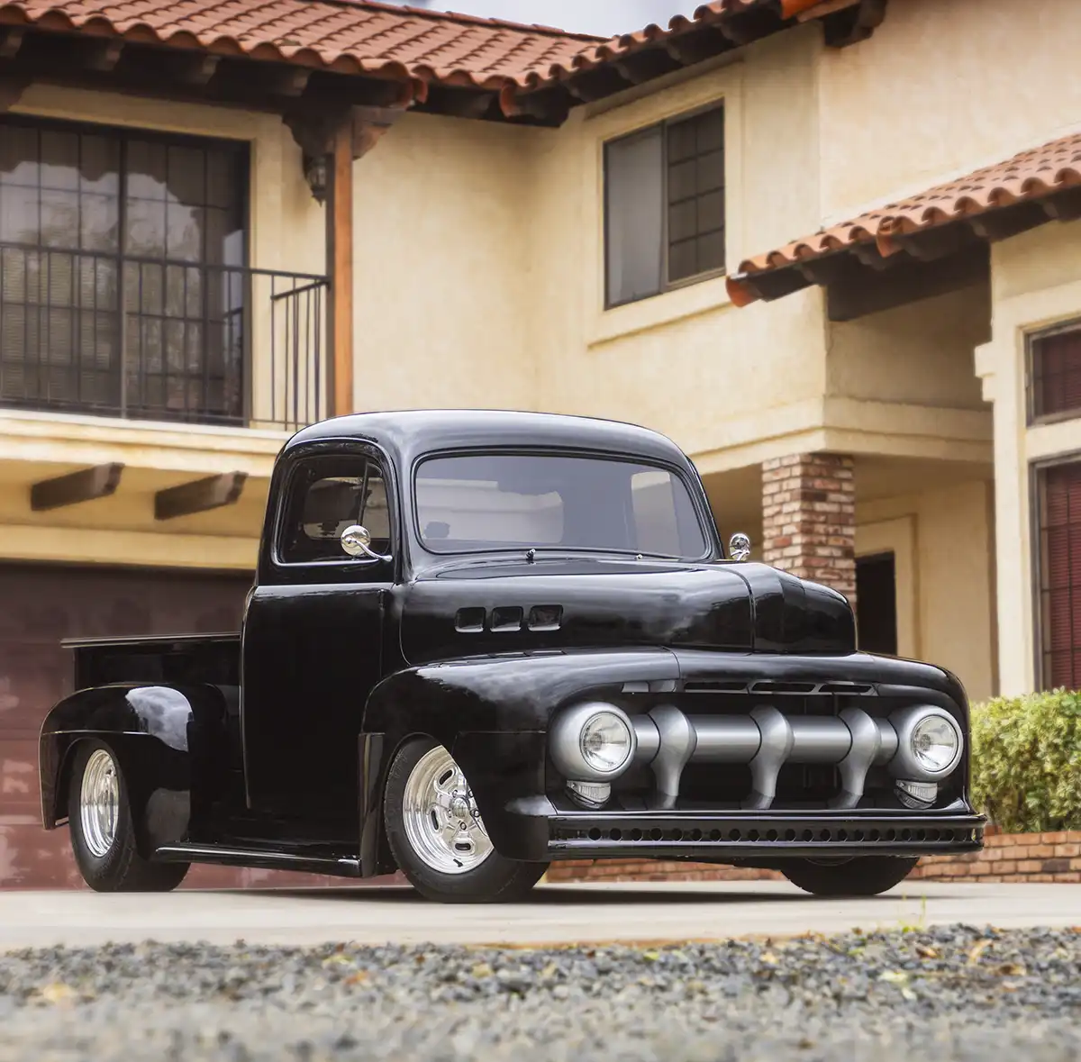 3/4 view of black '51 Ford