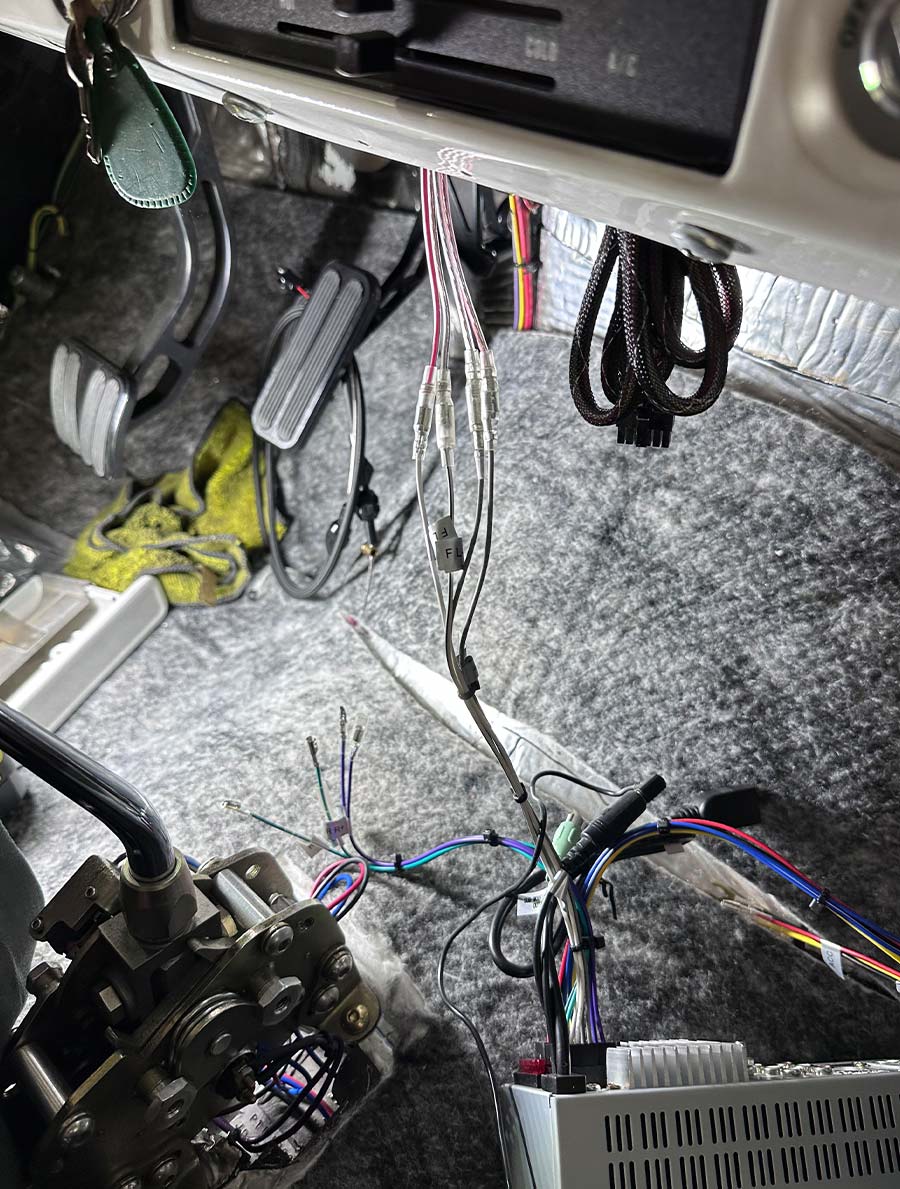 the head unit mounts in from behind