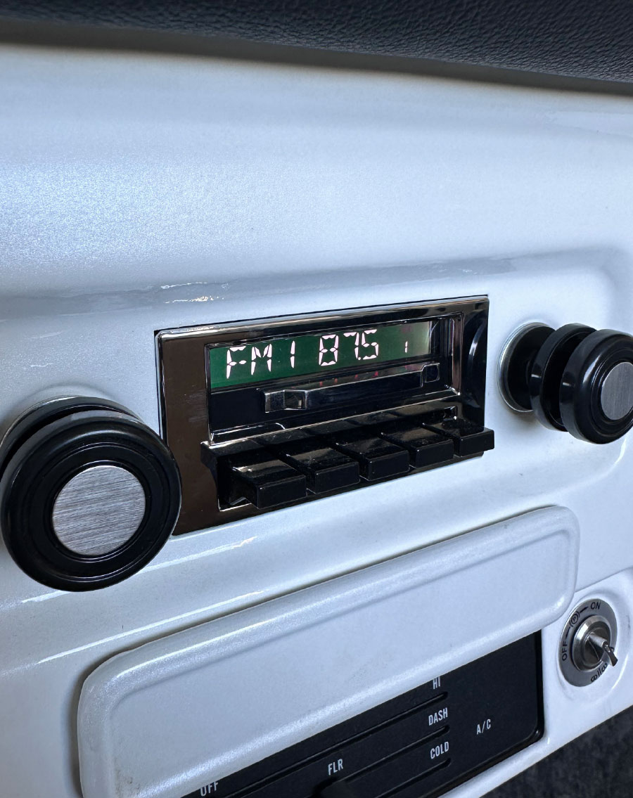 The slide function will alternate the display between standard (OG) analog and full-feature digital display