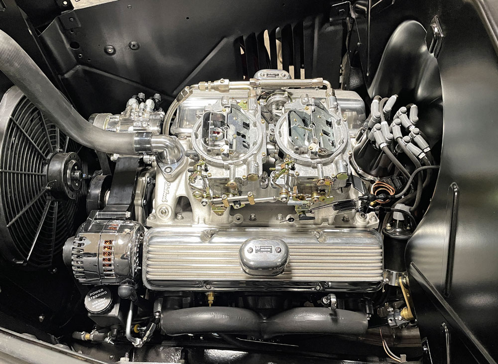 1946 Chevy V8 with carburator filters removed