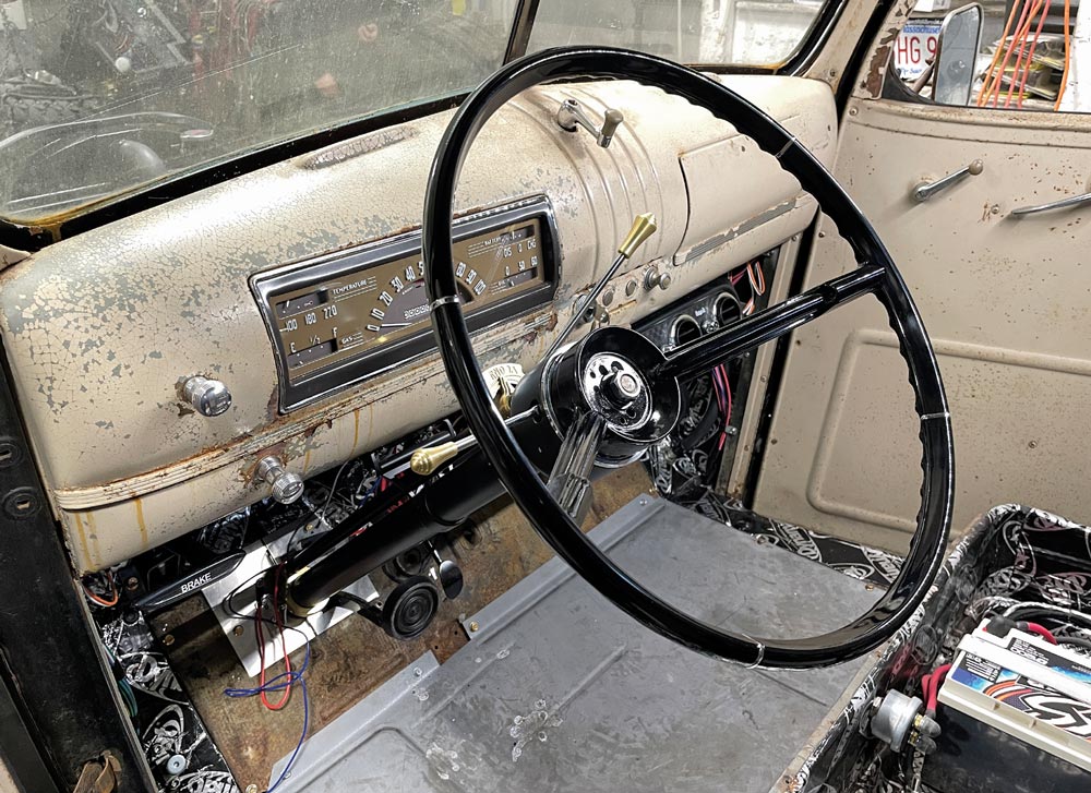 1946 Chevy new steering wheel