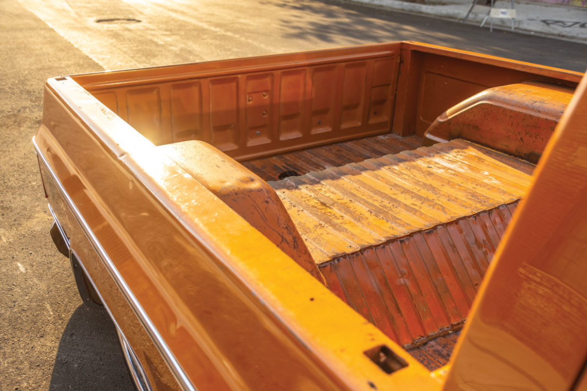 Patina truck bed 1973 Chevrolet C10 classic pickup