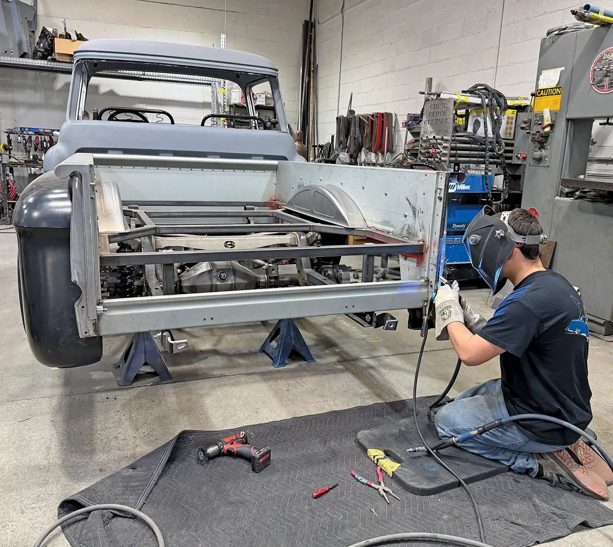 chevy c10 stake pocket weld-in fab rear bedside frame setup