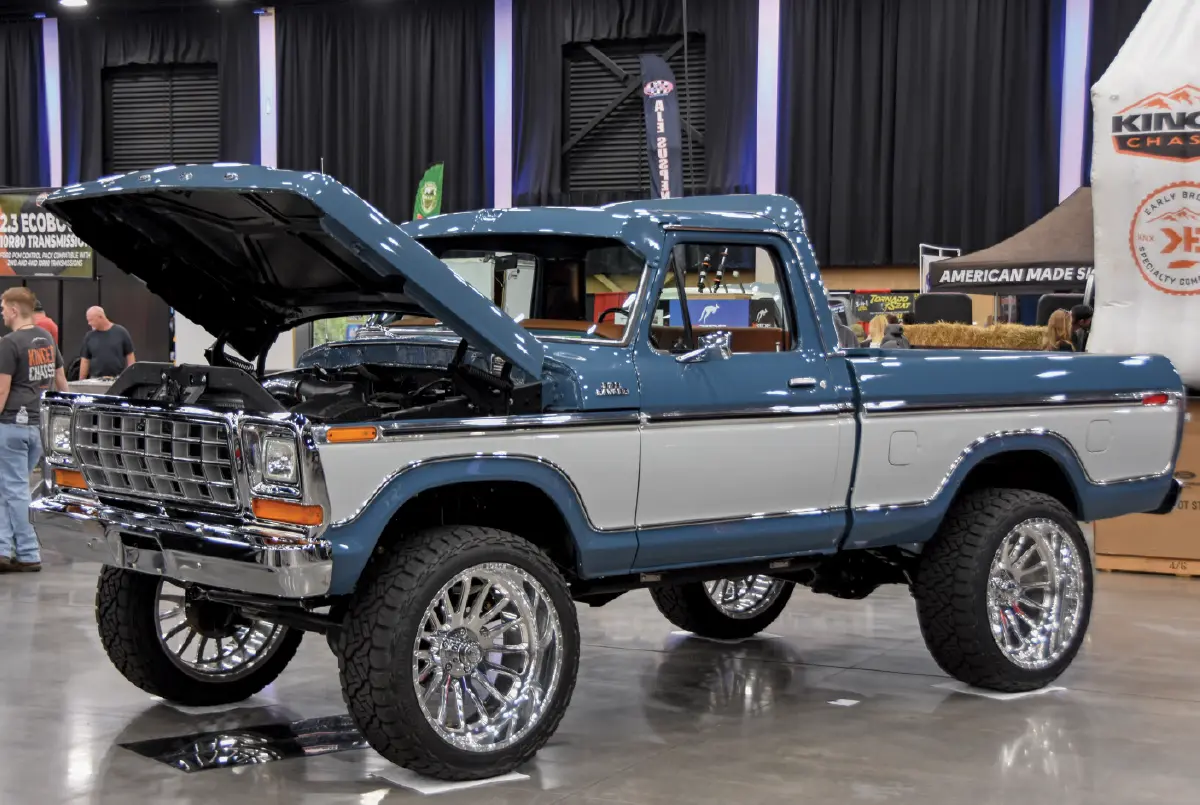 1979 ford f150 two-tone blue and white lifted chrome wheels restored lariat trim