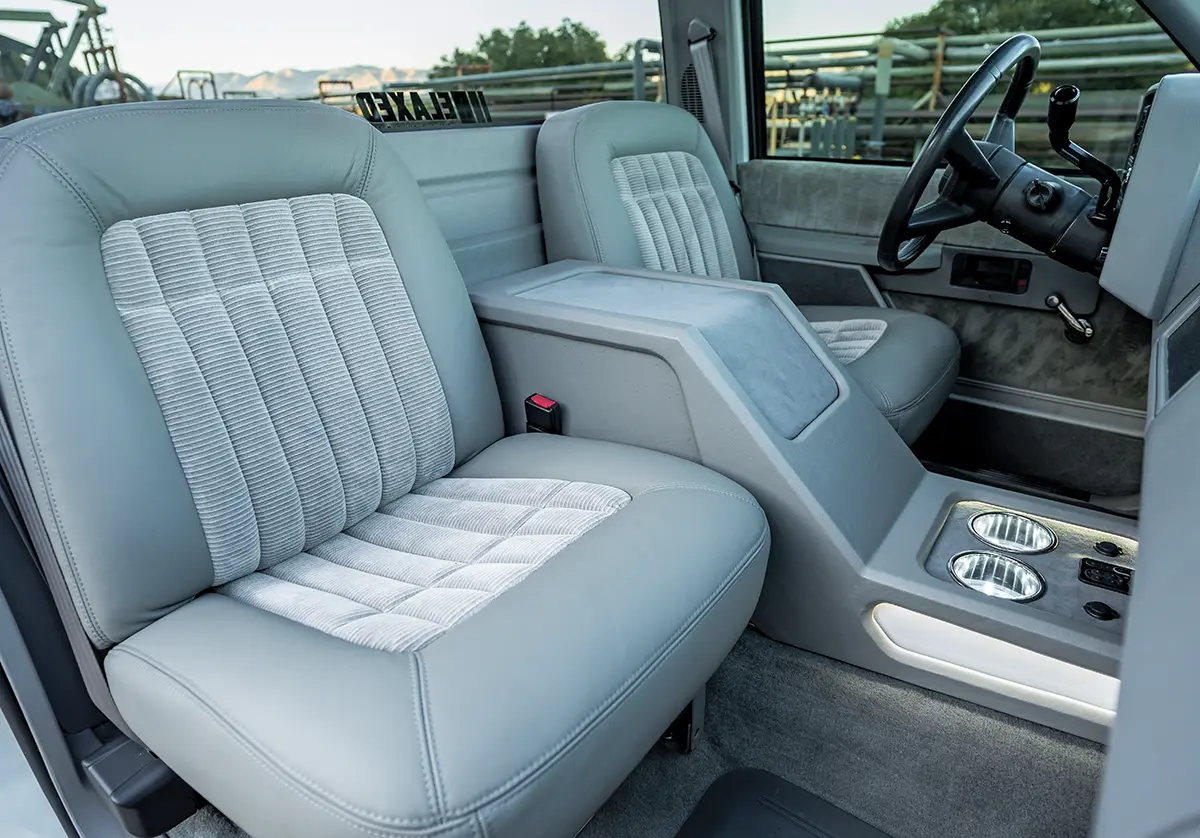1993 Chevrolet C3500 Dually gray OBS seats suede console interior