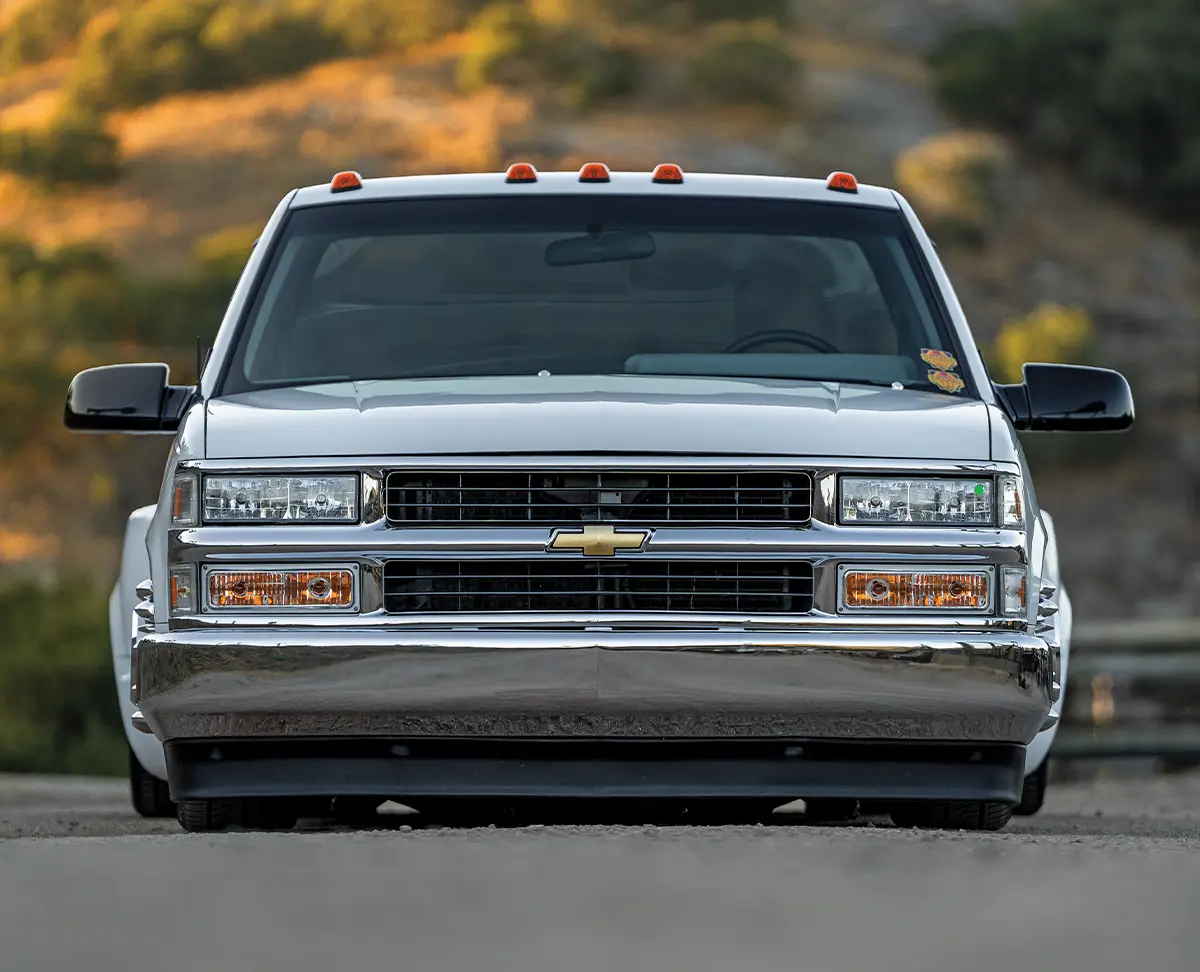 1993 Chevrolet C3500 Dually front view slammed custom grille lights