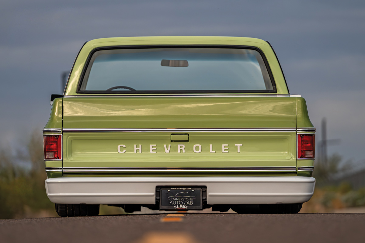 1974 Chevrolet C10 tailgate CHEVROLET lettering rear