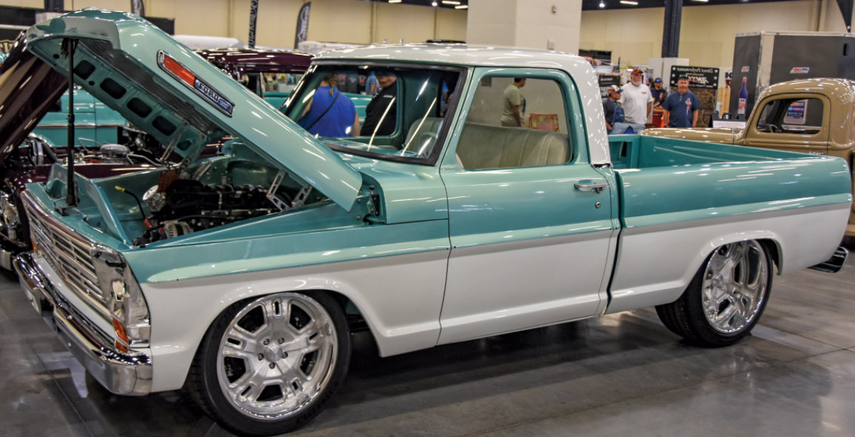 1968 Ford F-100 turquoise white custom show truck