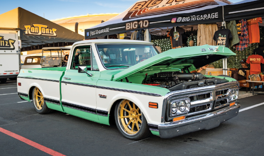 1972 gmc c15 mint white two tone gold wheels pro touring build big 10 garage booth