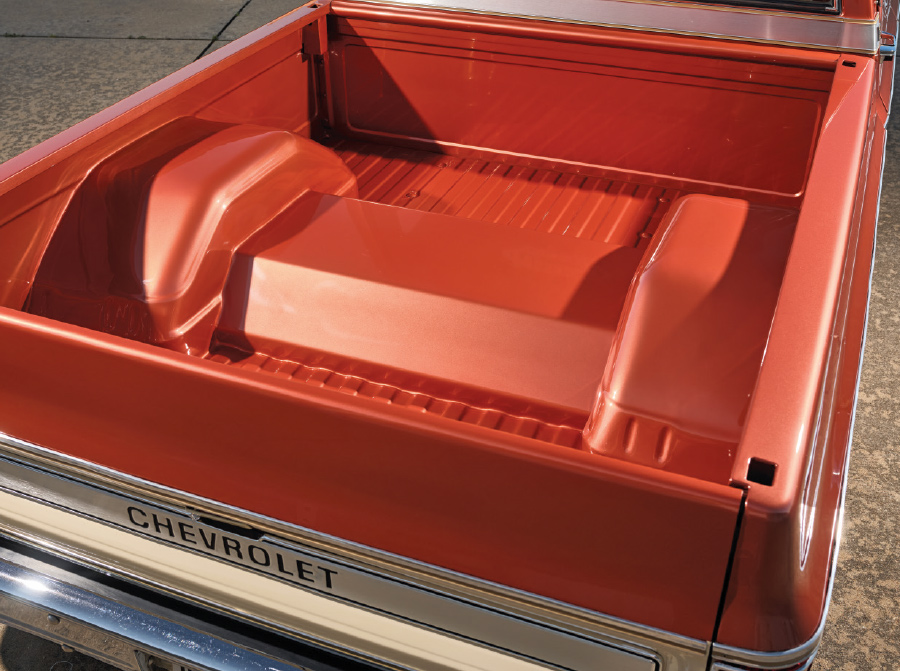 1977 Chevy C10 bed tubbed and smoothed mini tub shortbed show finish