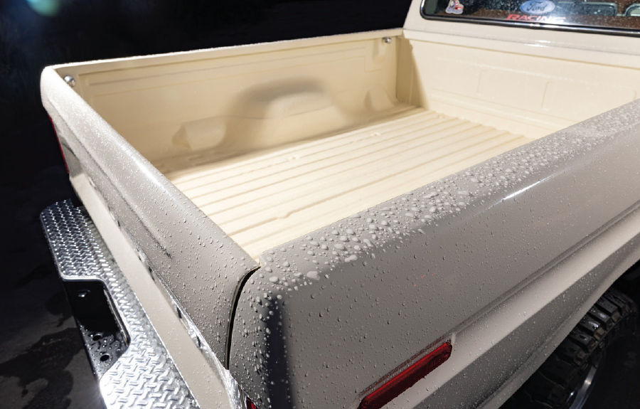 1977 Ford F-150 bed liner cream paint raindrops diamond plate bumper