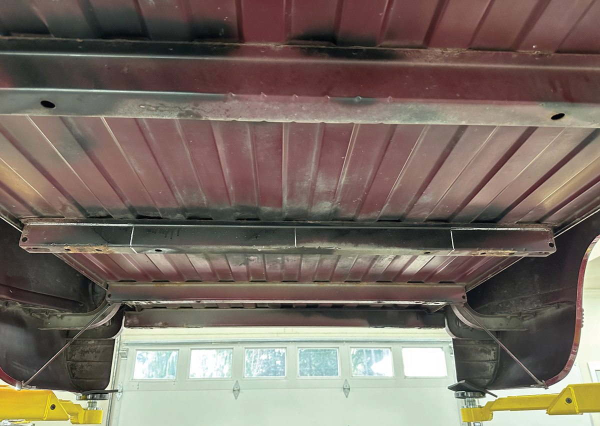 Removing the third bed support for framerail clearance.