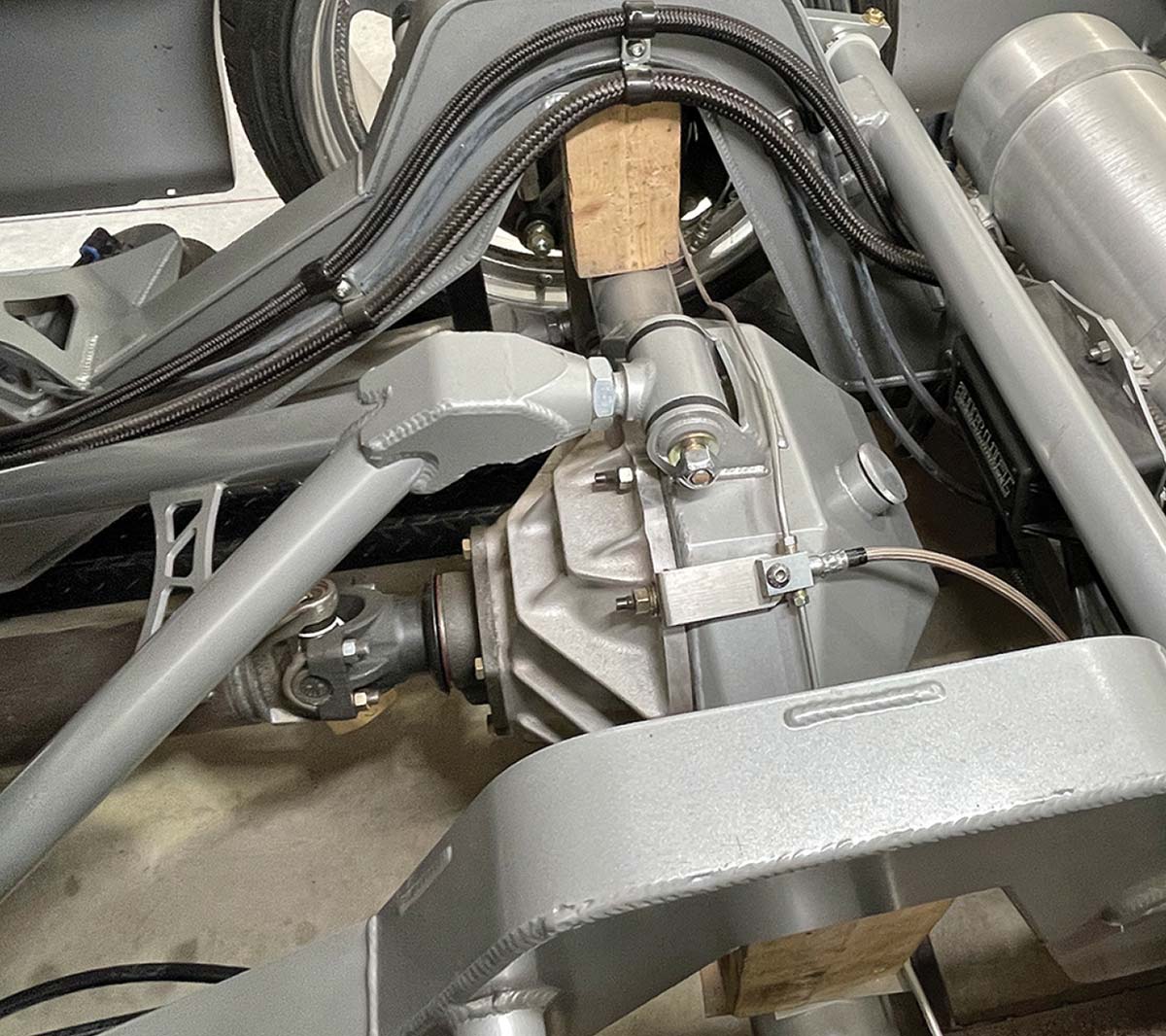 Fabricated rear end housing and air ride suspension