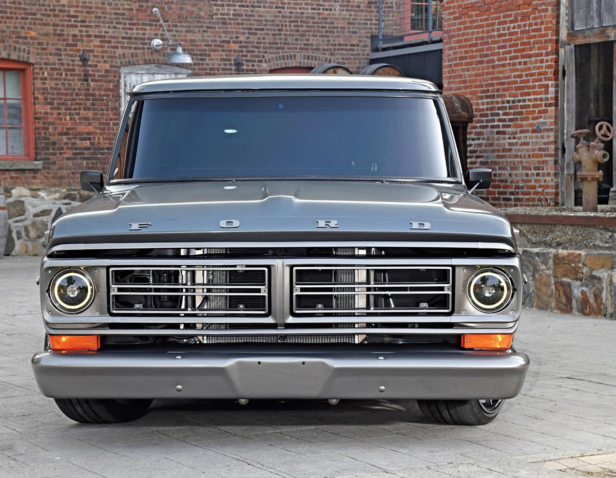 Front grille and halo headlights of a 1972 F-100.